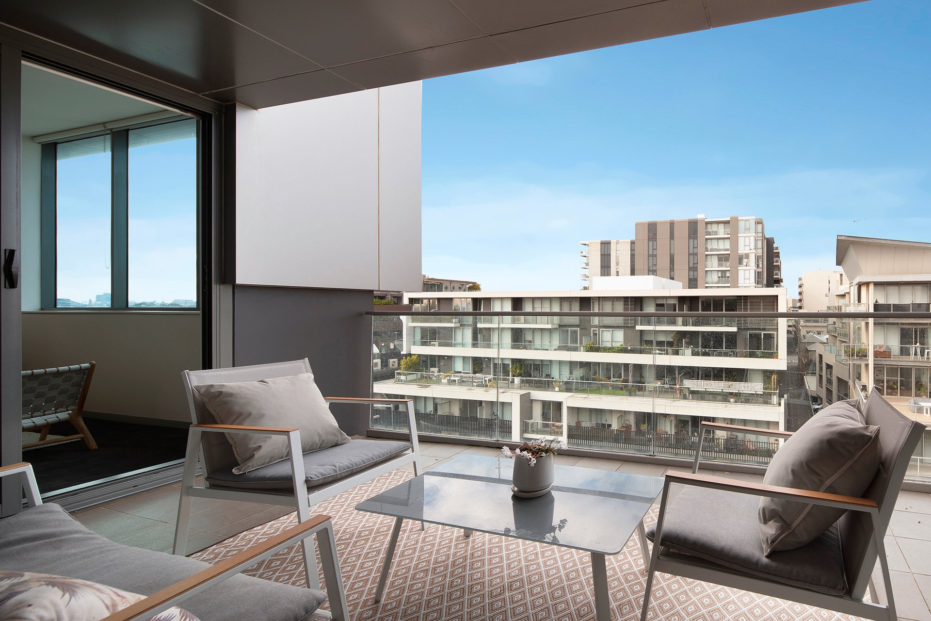 501/105 Nott Street, Port Melbourne image 2
