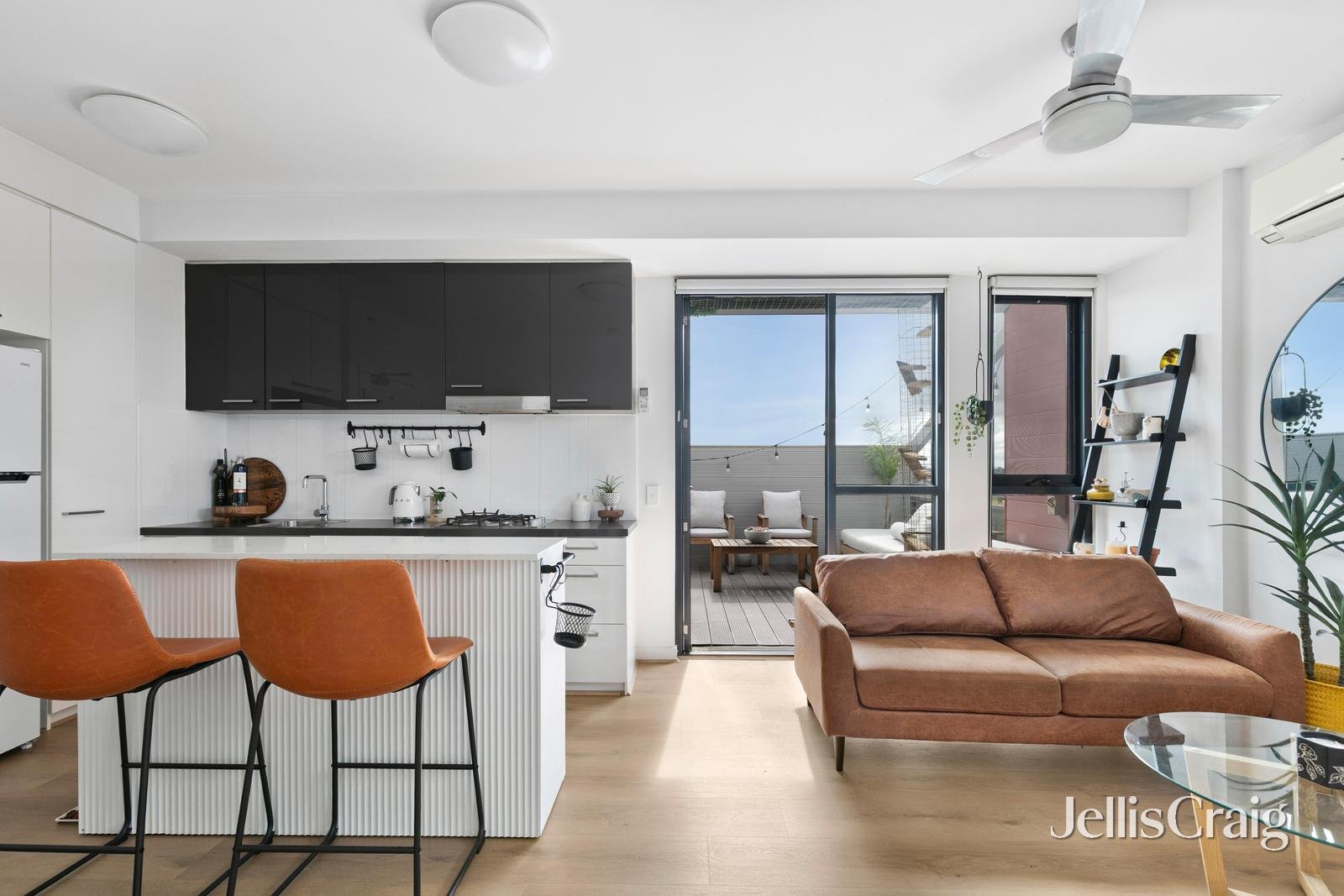 501/14-20 Nicholson Street, Coburg image 1