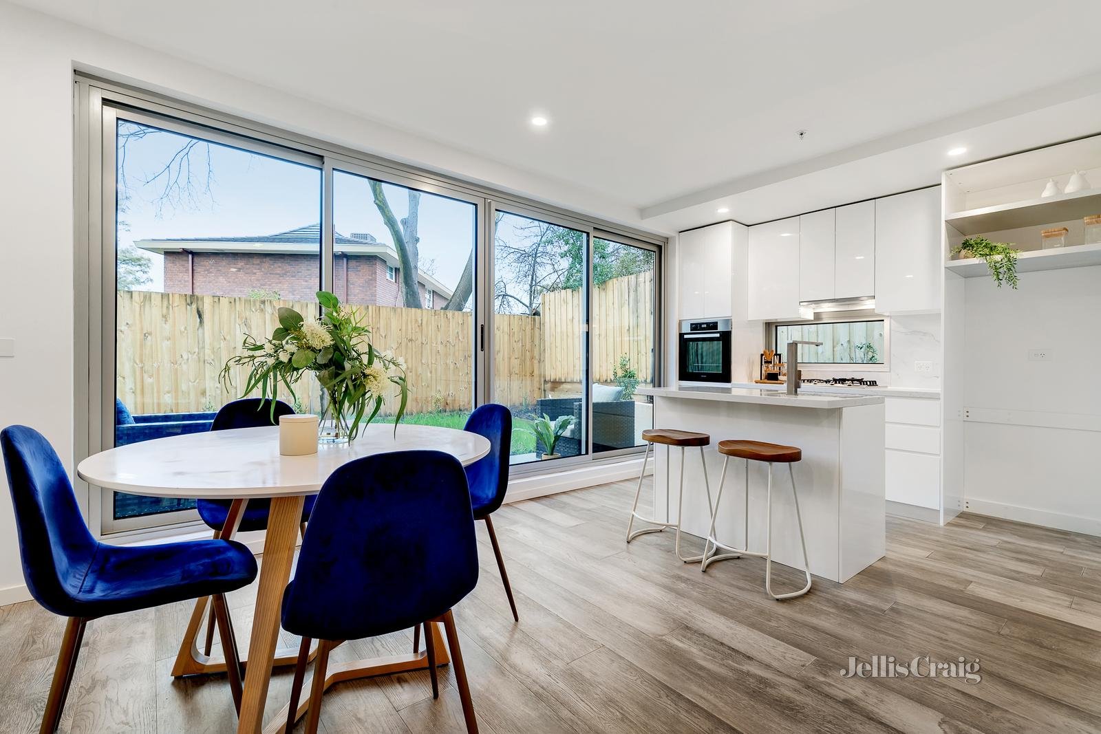 501/330-334 Manningham Road, Doncaster image 2