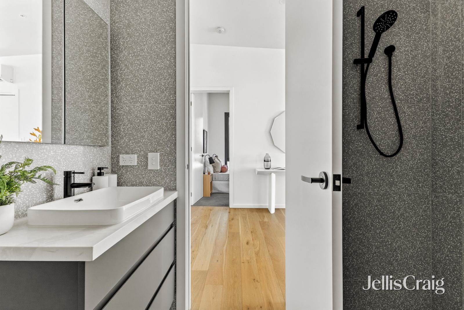 501/39 Ryan Street, Footscray image 9