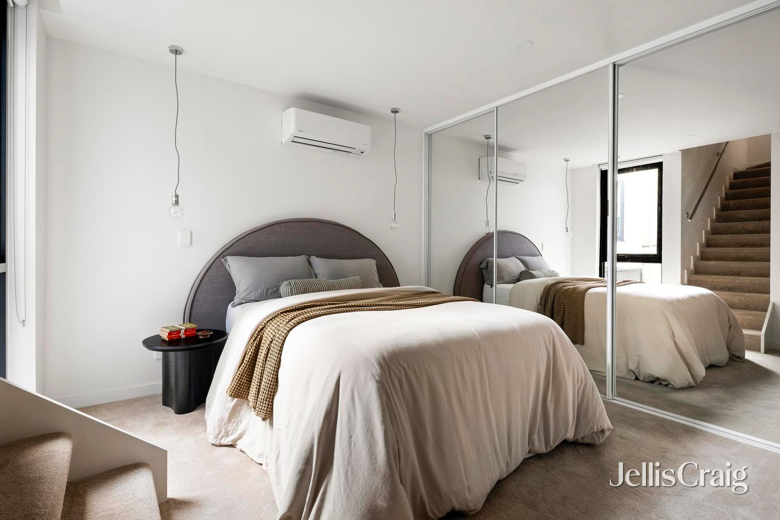 502/10 Martin Street, St&nbsp;Kilda image 9
