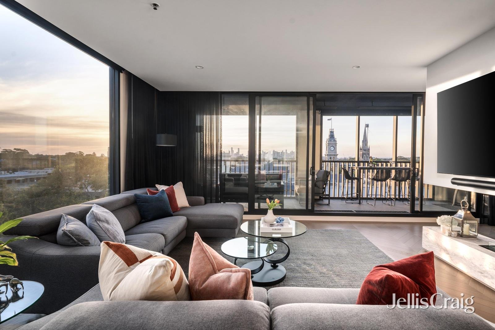 502/382 Burwood Road, Hawthorn image 1