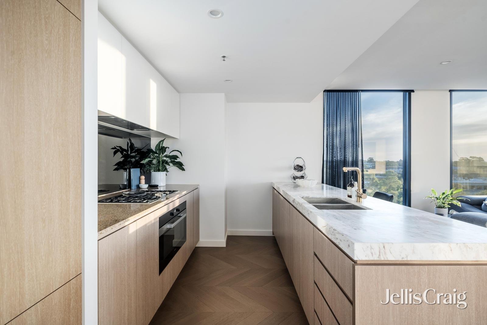 502/382 Burwood Road, Hawthorn image 3