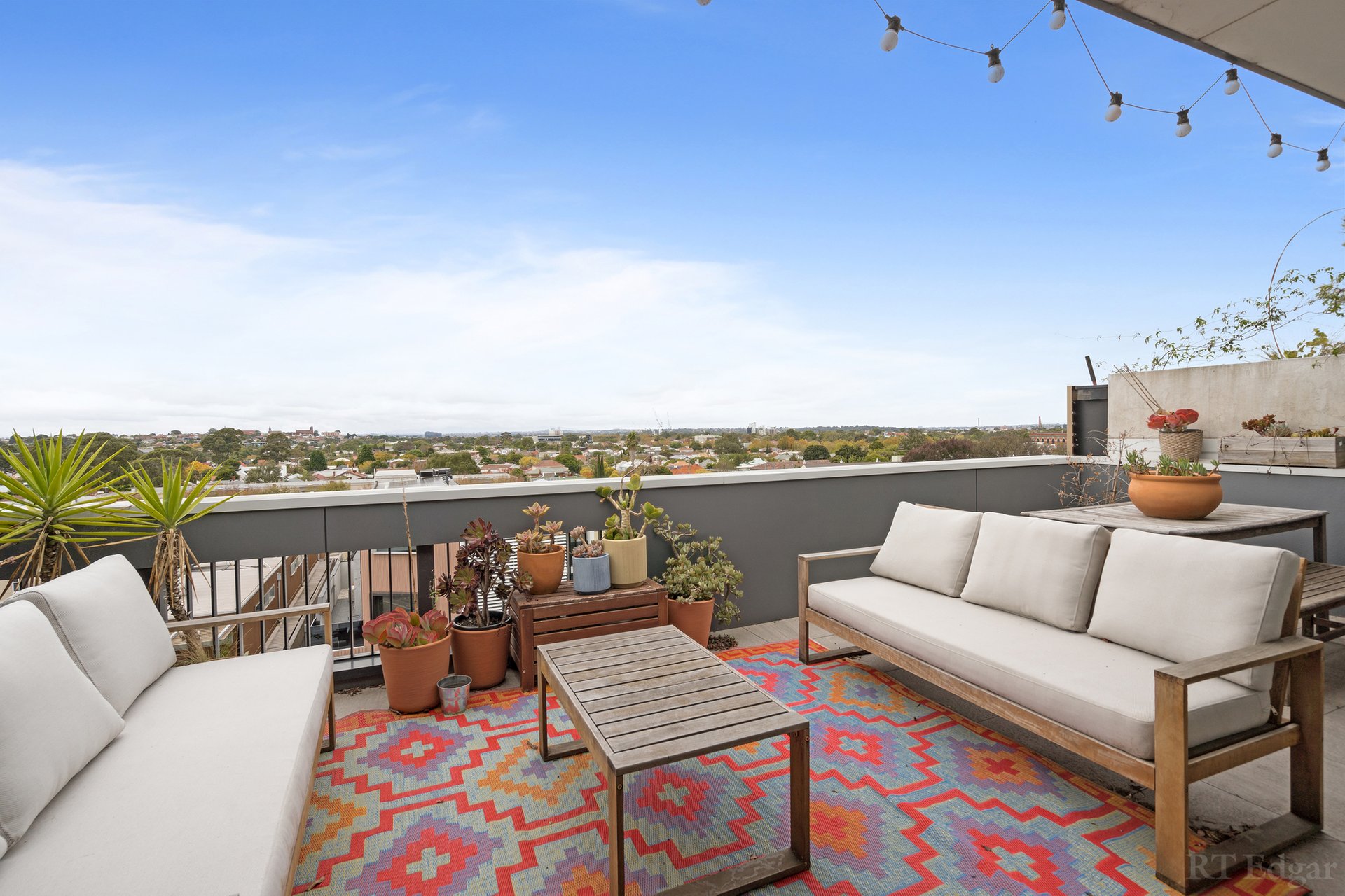 Property Gallery Thumbnail 11