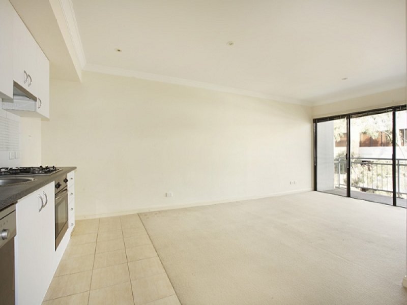 502/69-71 Stead Street, South Melbourne image 3