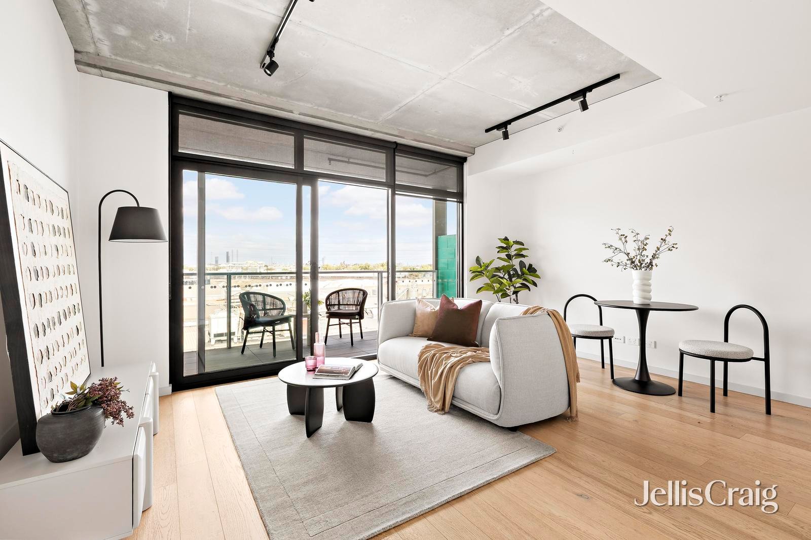 502/77 Hobsons Road, Kensington image 1