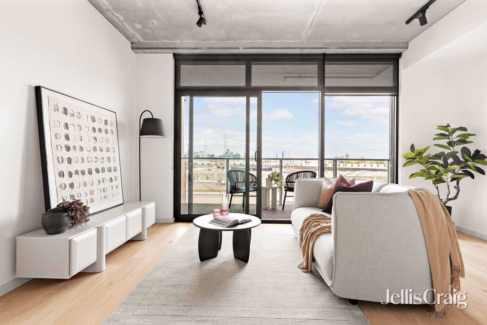 502/77 Hobsons Road, Kensington image 2