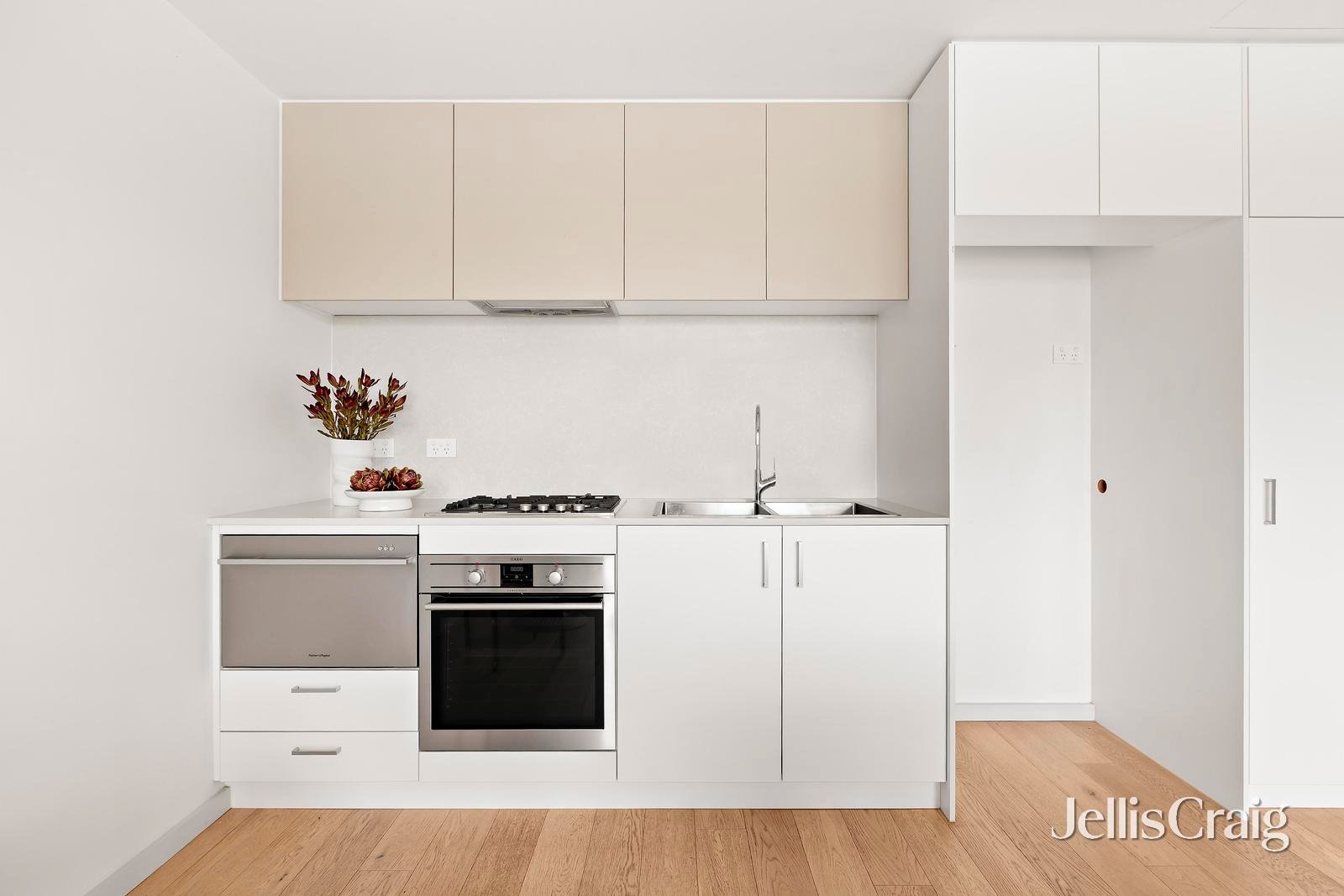 502/77 Hobsons Road, Kensington image 5