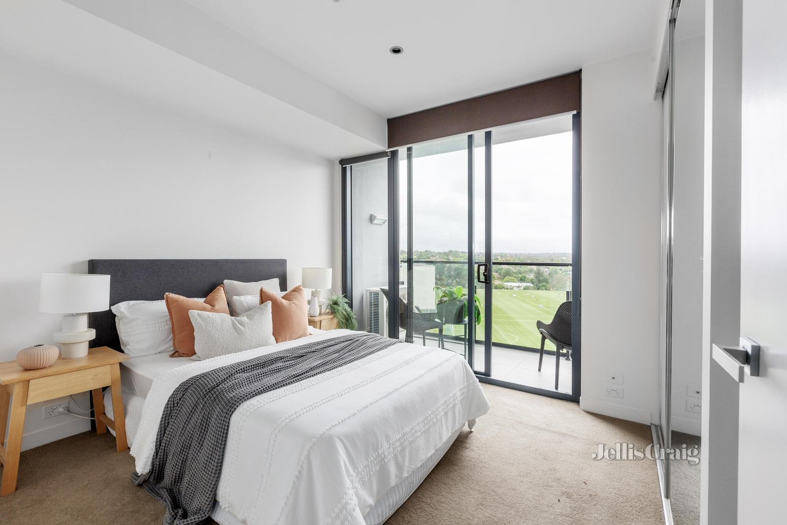 502/770D Toorak Road, Glen Iris image 4