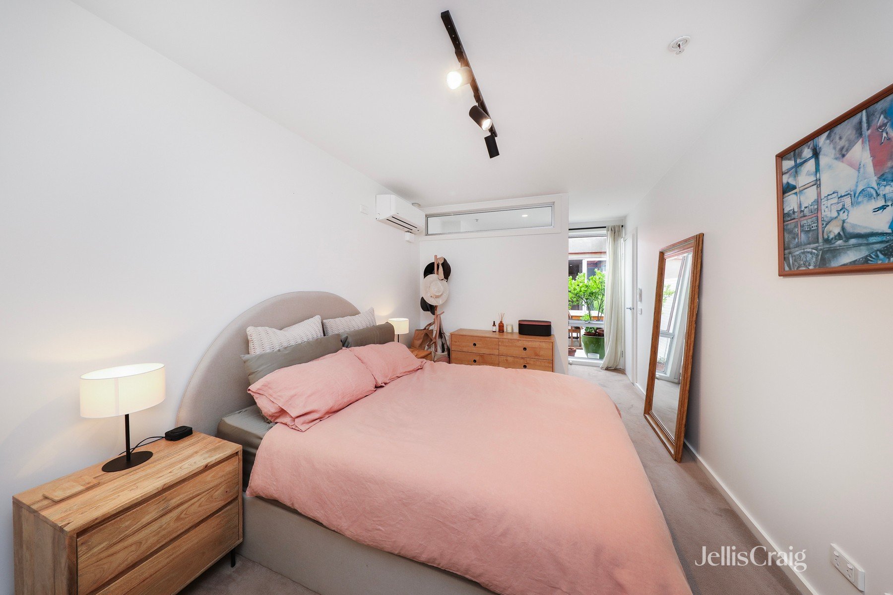 502/77A Little Oxford Street, Collingwood image 4