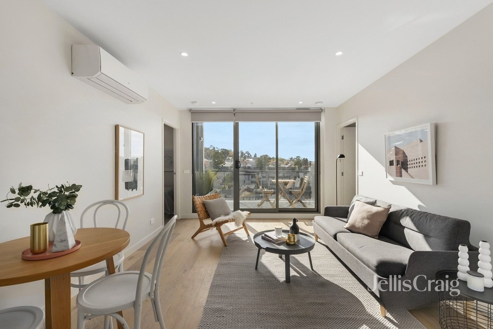 502/82 Hawdon Street, Heidelberg image 3