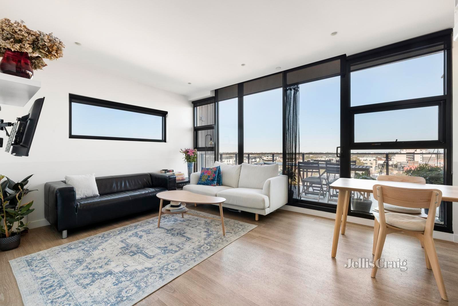 503/2 Morton Avenue, Carnegie image 1
