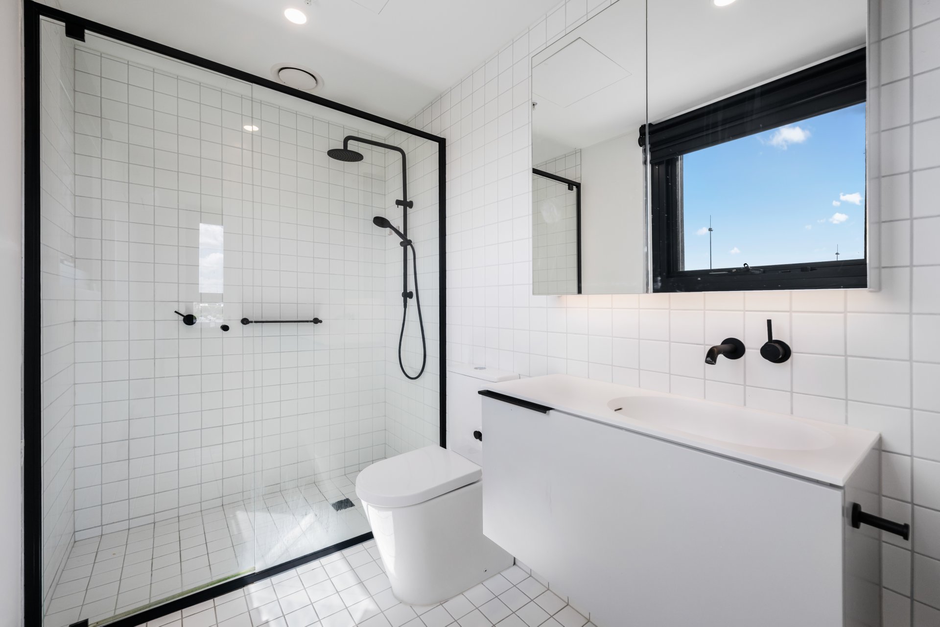 503/210 Alexandra Parade, East&nbsp;Clifton&nbsp;Hill image 8