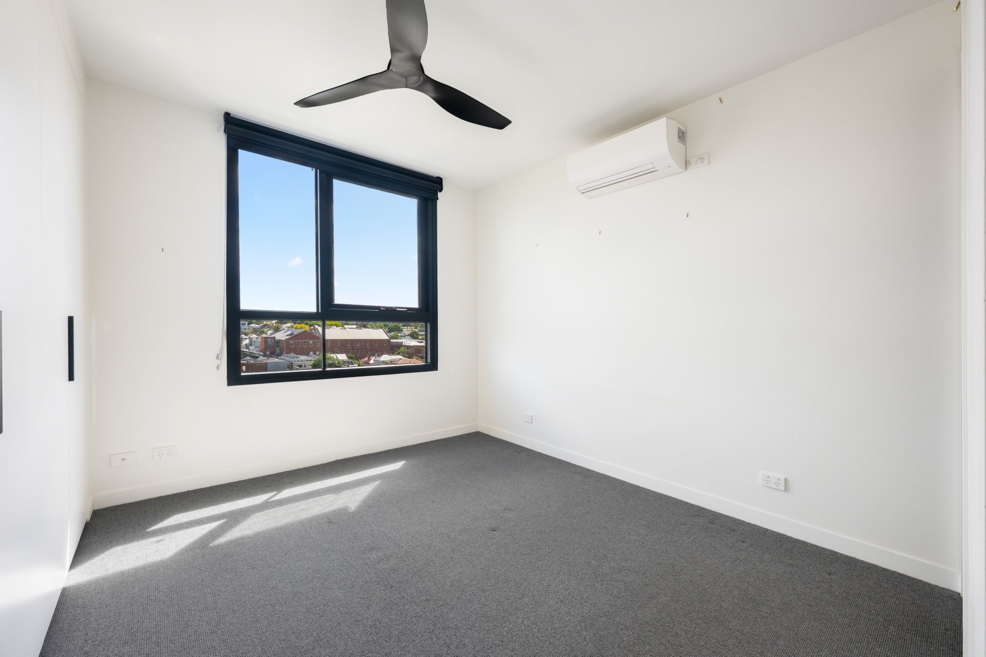 503/210 Alexandra Parade, East&nbsp;Clifton&nbsp;Hill image 6