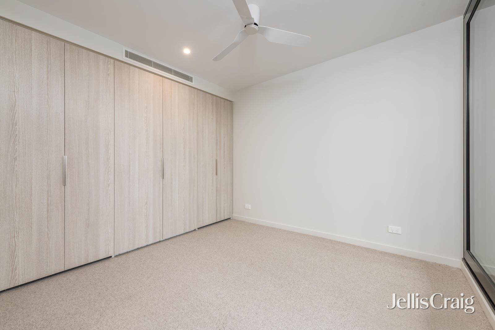 503/8 Keele Street, Collingwood image 5