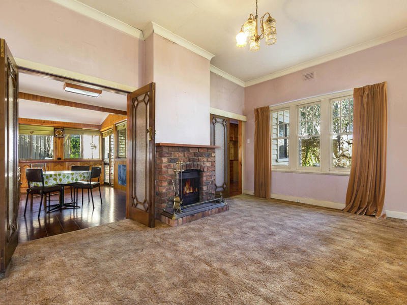 504 Elgar Road, Box Hill image 5