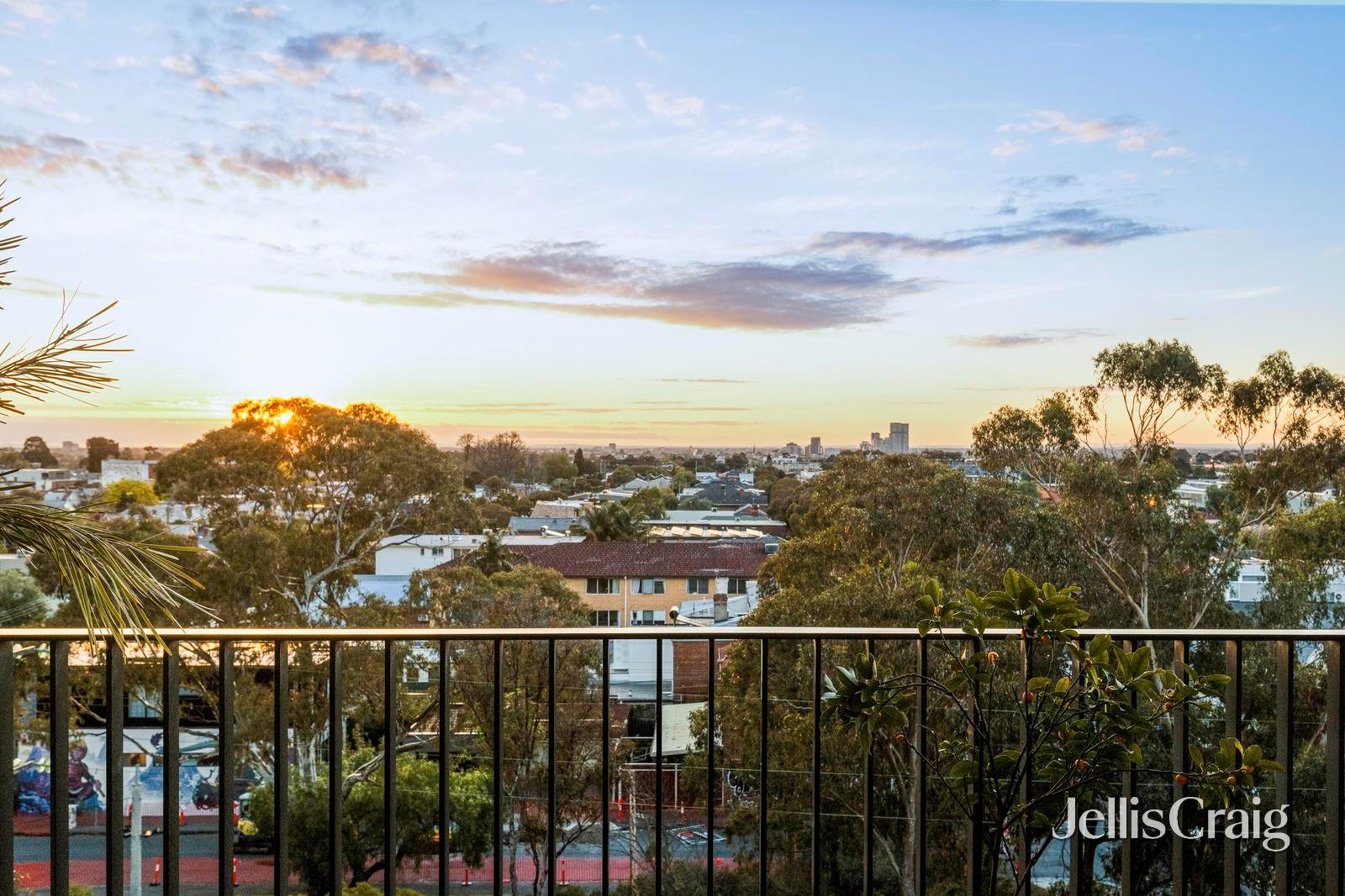 504/17 Union Street, Brunswick image 1
