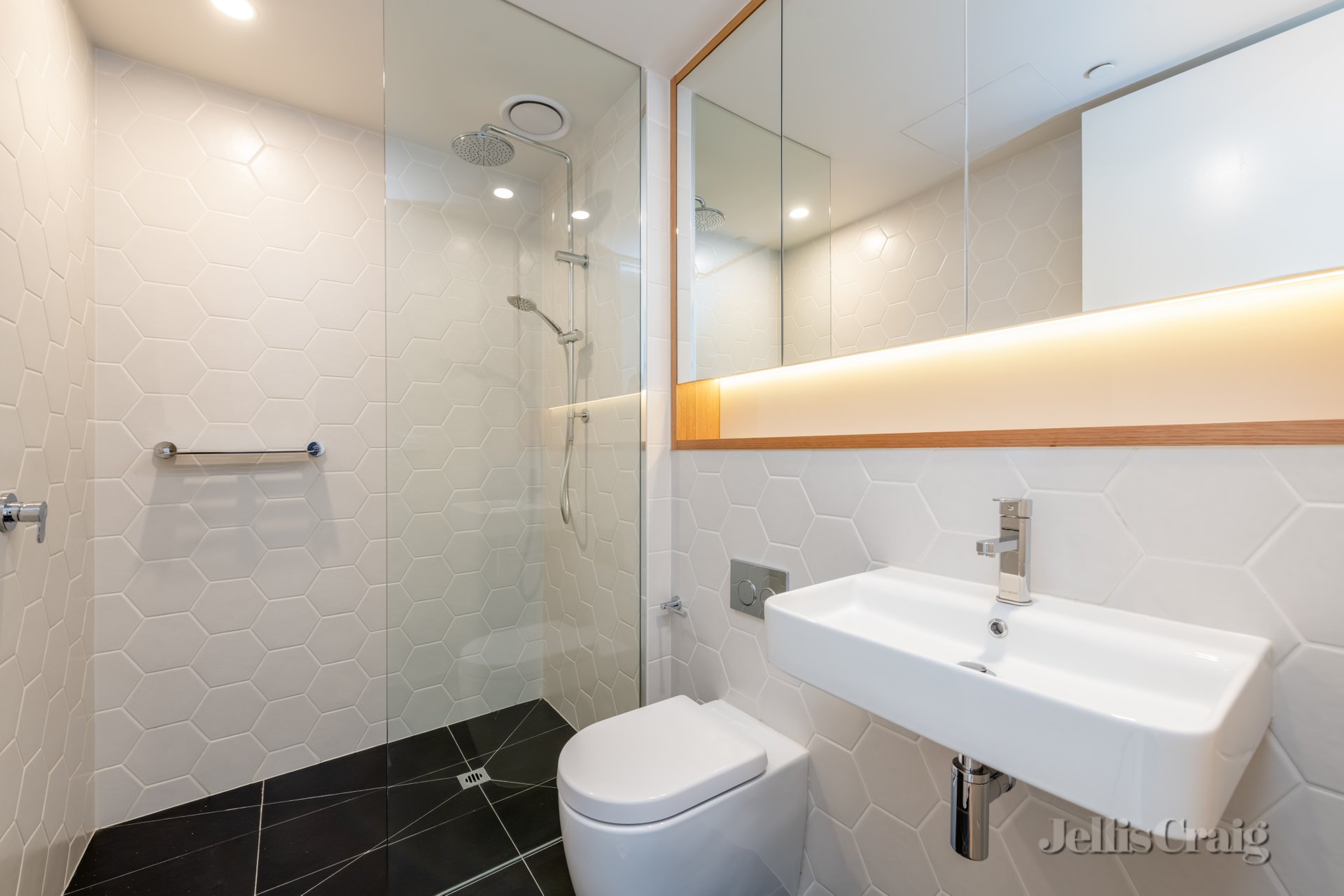 504/2 Hotham Street, Collingwood image 4