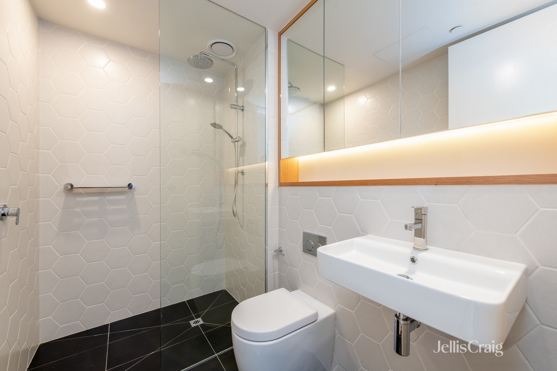504/2 Hotham Street, Collingwood image 2