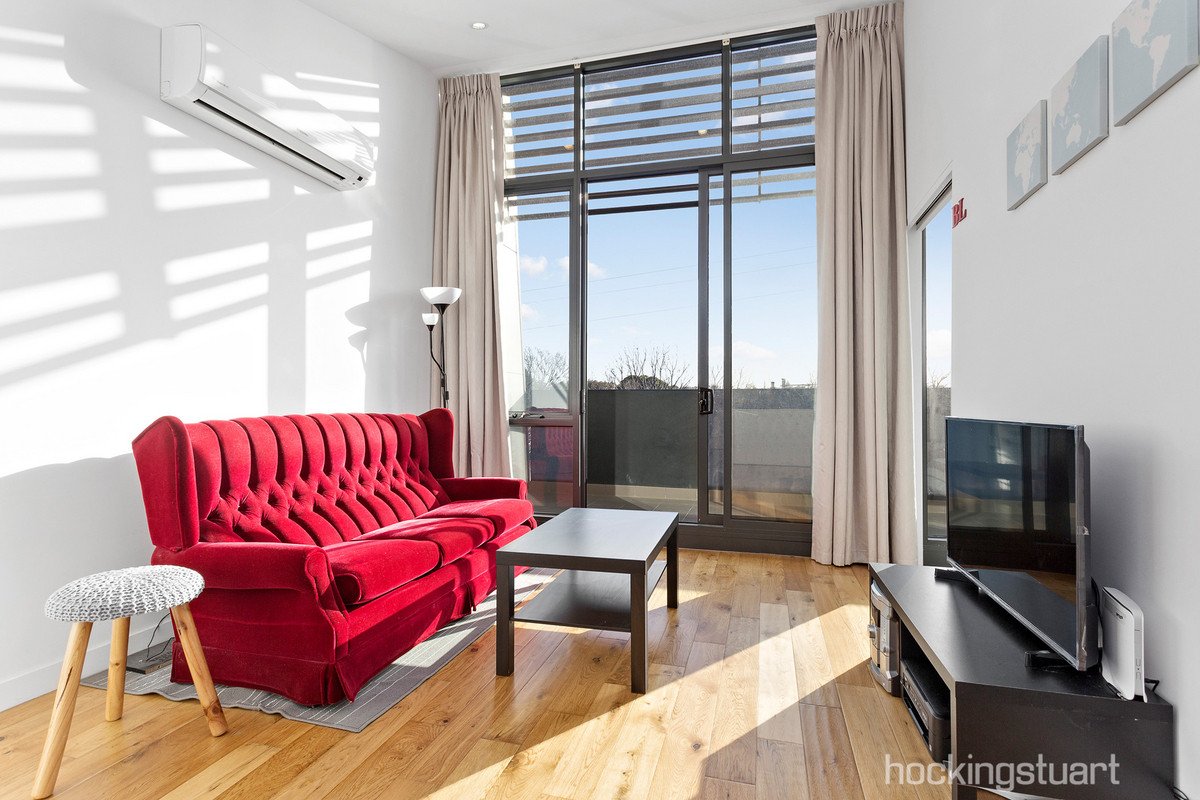 504/25 Lynch Street, Hawthorn image 2