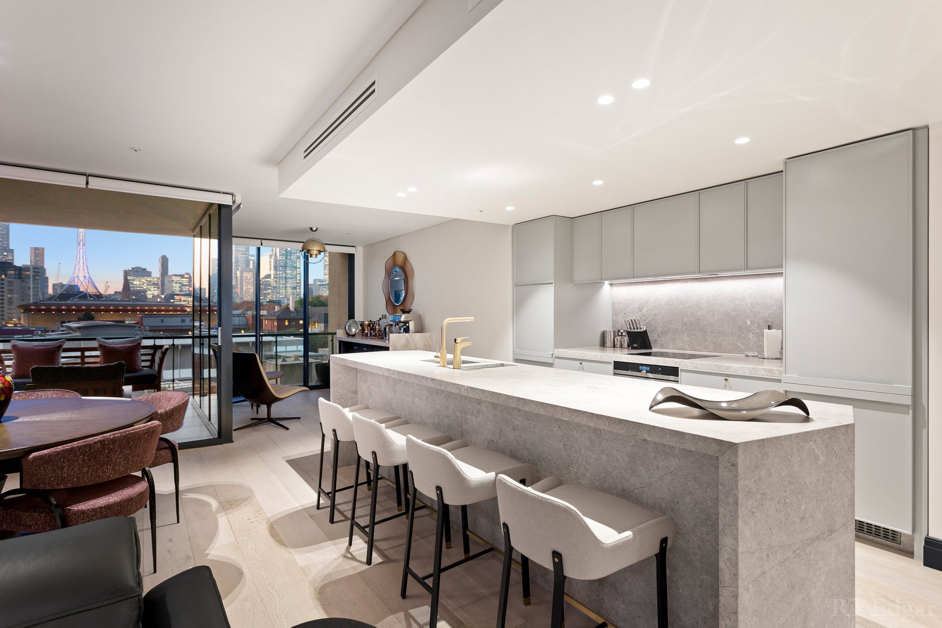 504/250 St Kilda Road, Southbank image 4