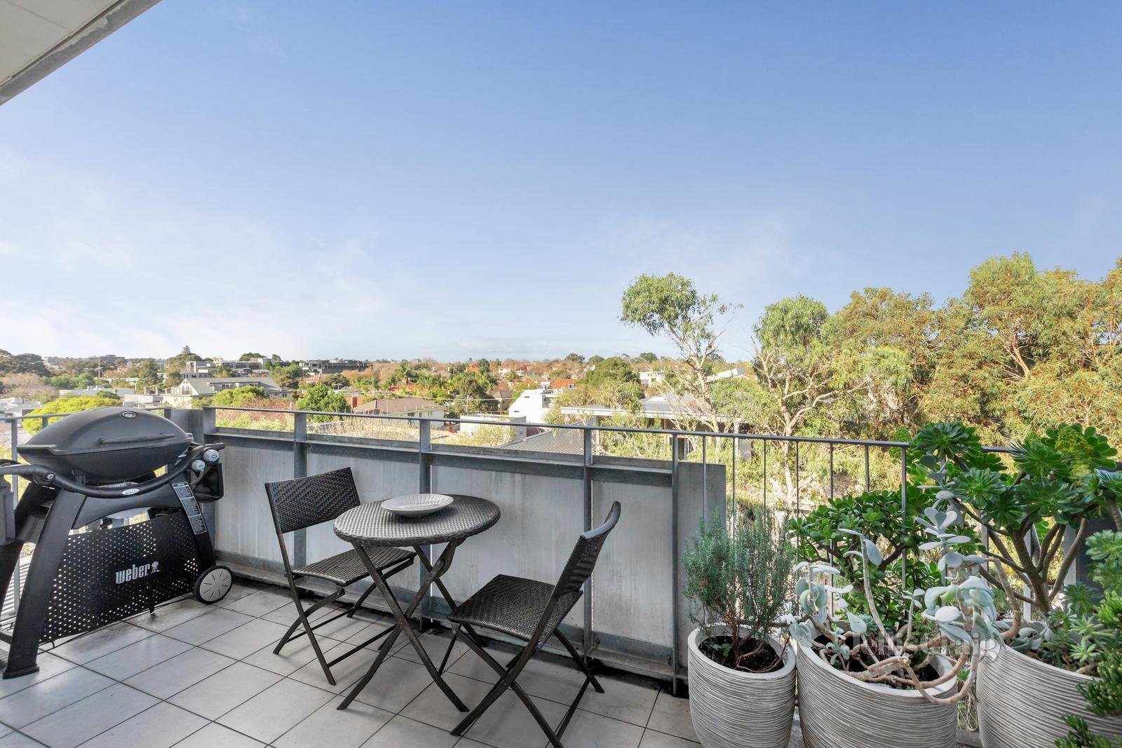 504/5 Greeves Street, St Kilda image 2