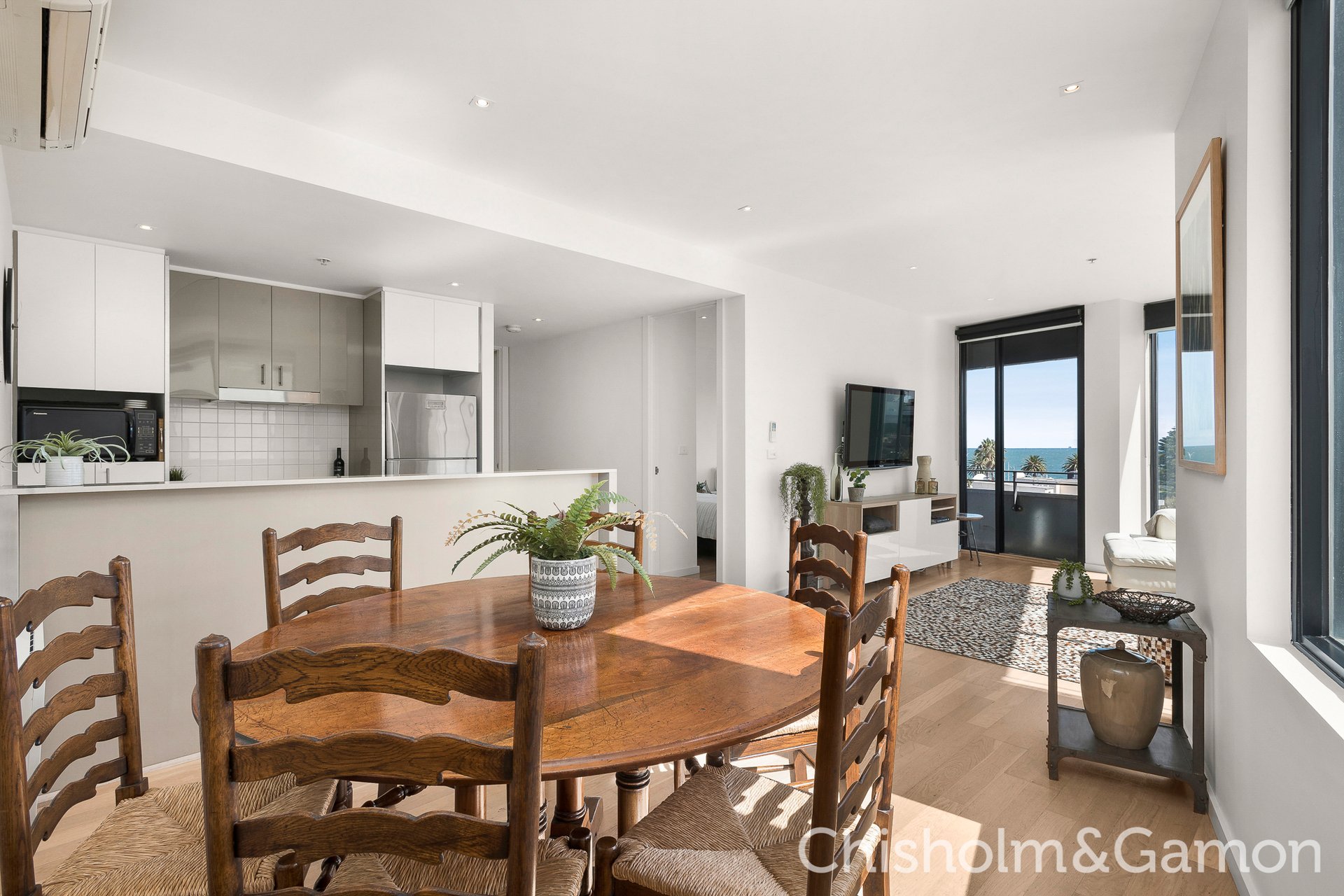 504/55 Bay Street, Port Melbourne image 6