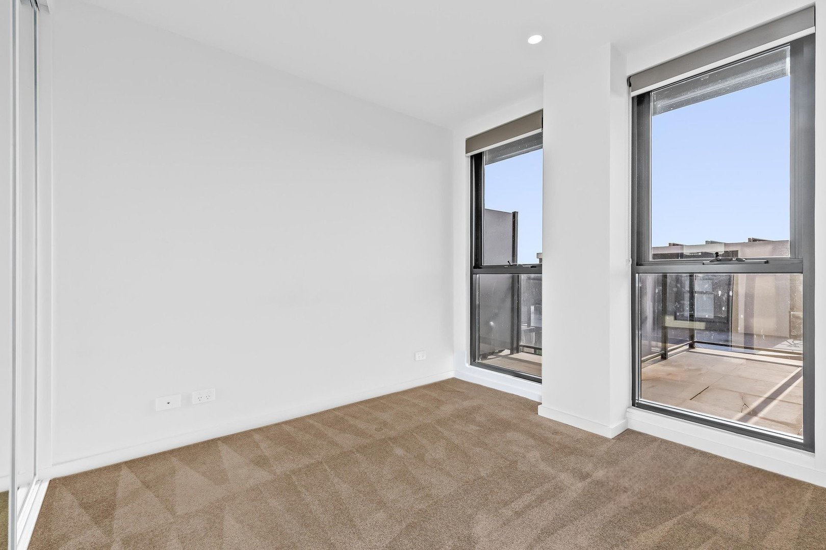 Property Gallery Thumbnail 5