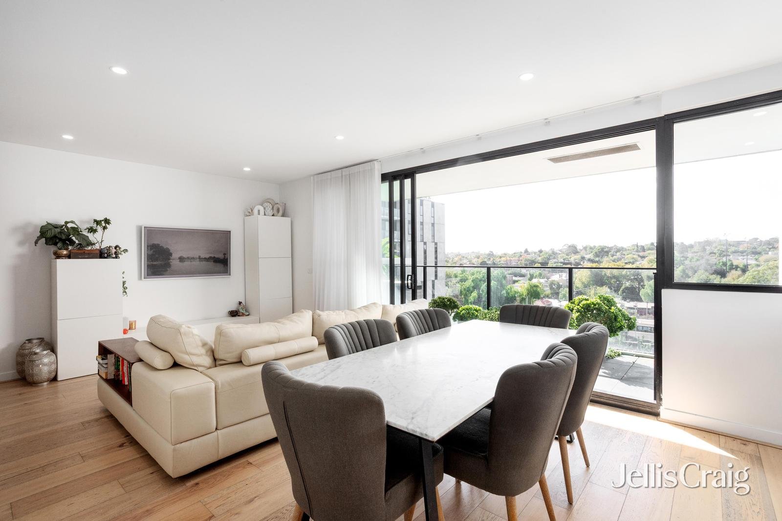 504/7 Montrose Street, Hawthorn&nbsp;East image 1