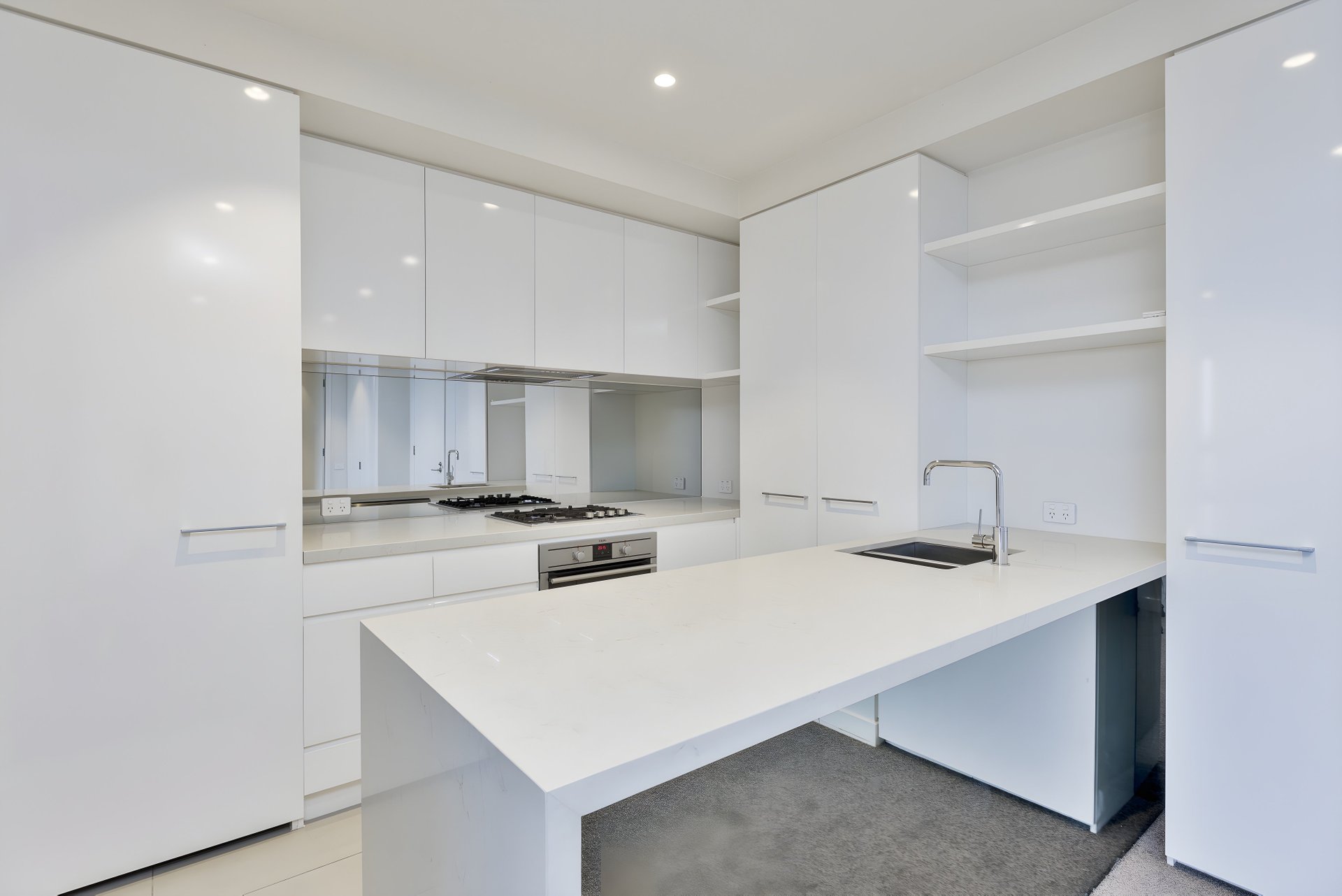 504/8 Horizon Drive, Maribyrnong image 2