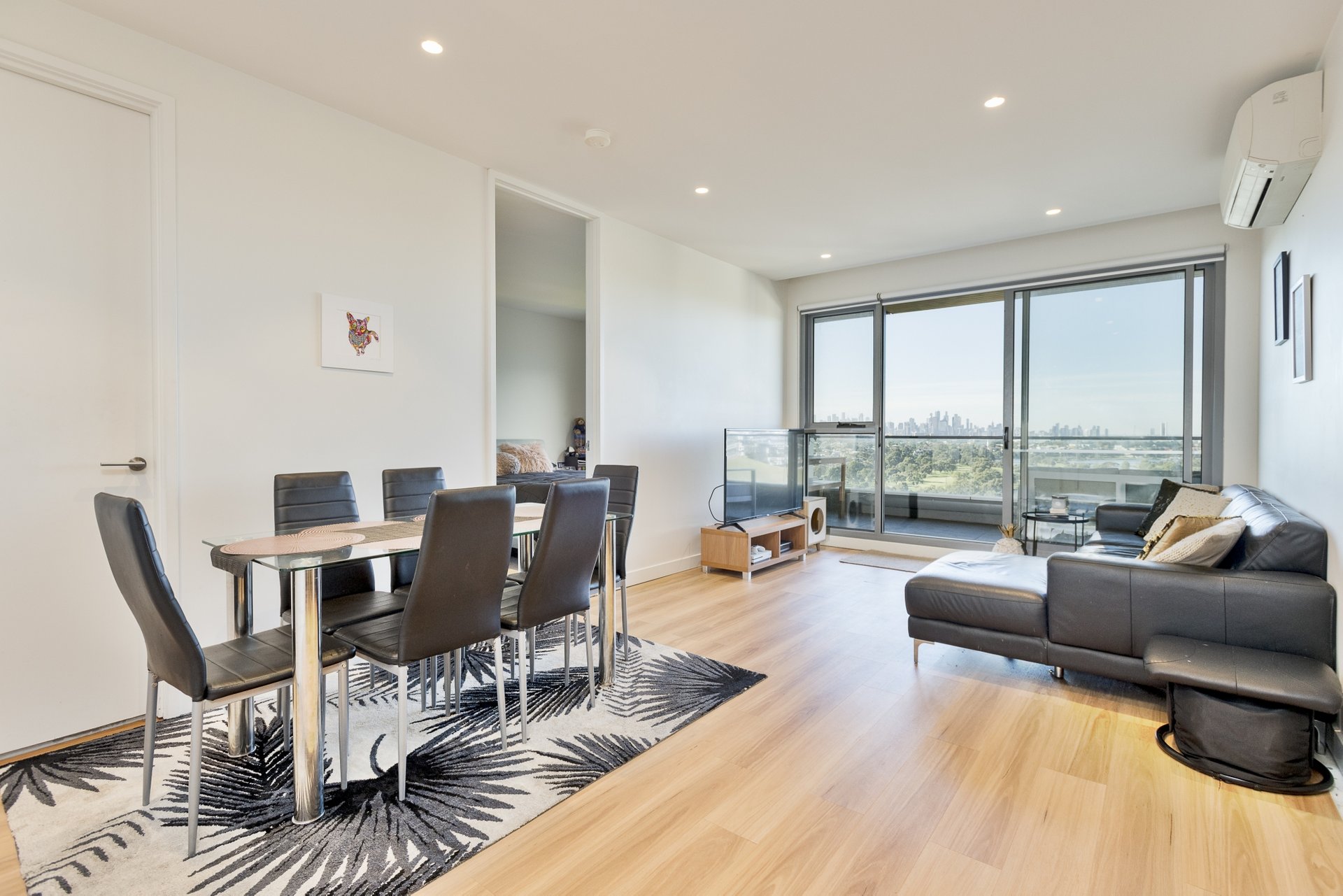 504/8 Horizon Drive, Maribyrnong image 3