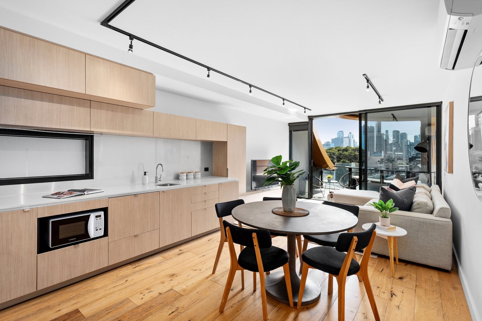 Property Gallery Thumbnail 2
