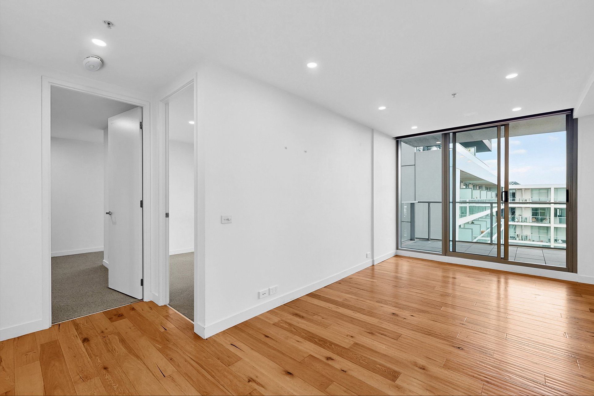 505/101 Bay Street, Port Melbourne image 5