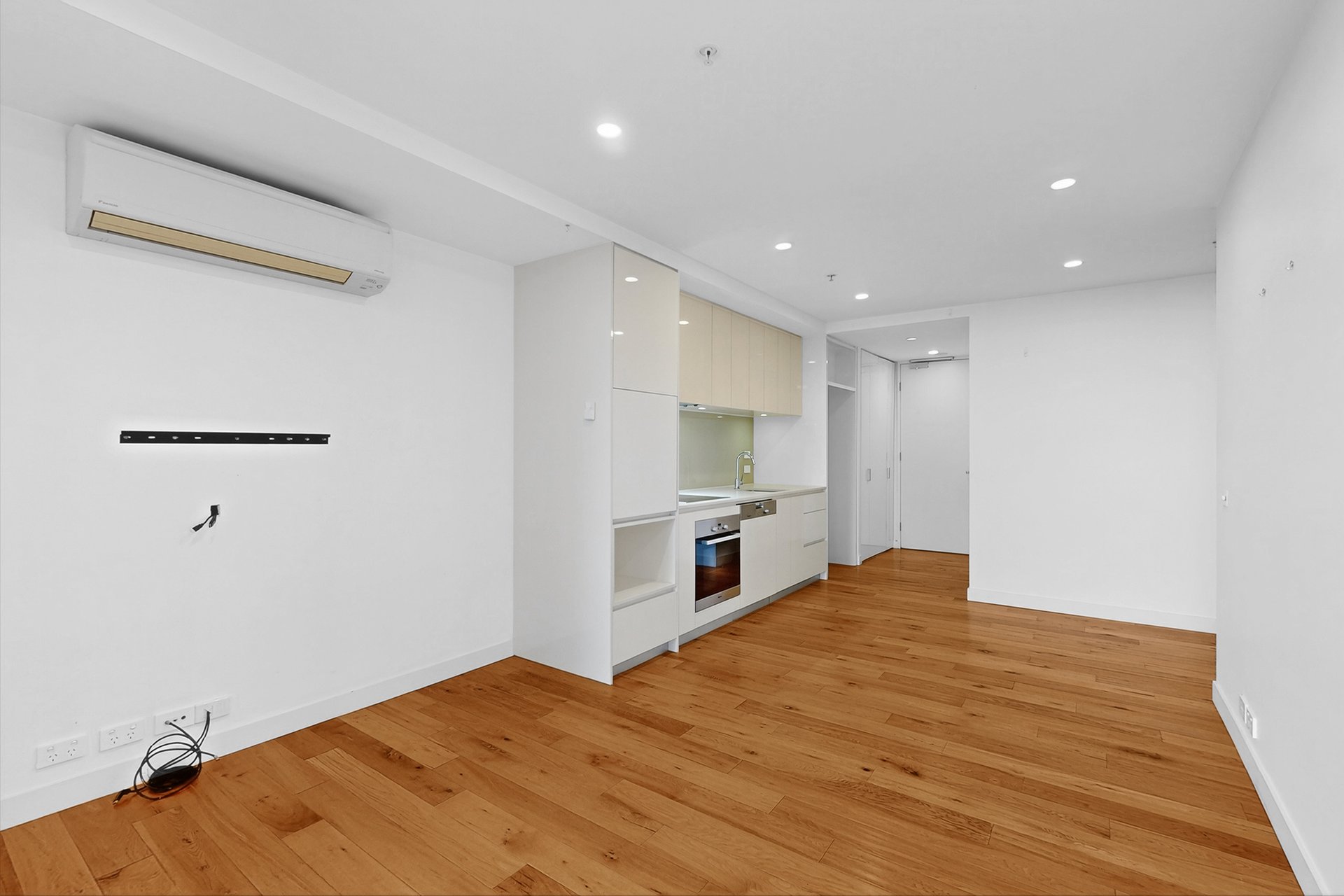 505/101 Bay Street, Port Melbourne image 7