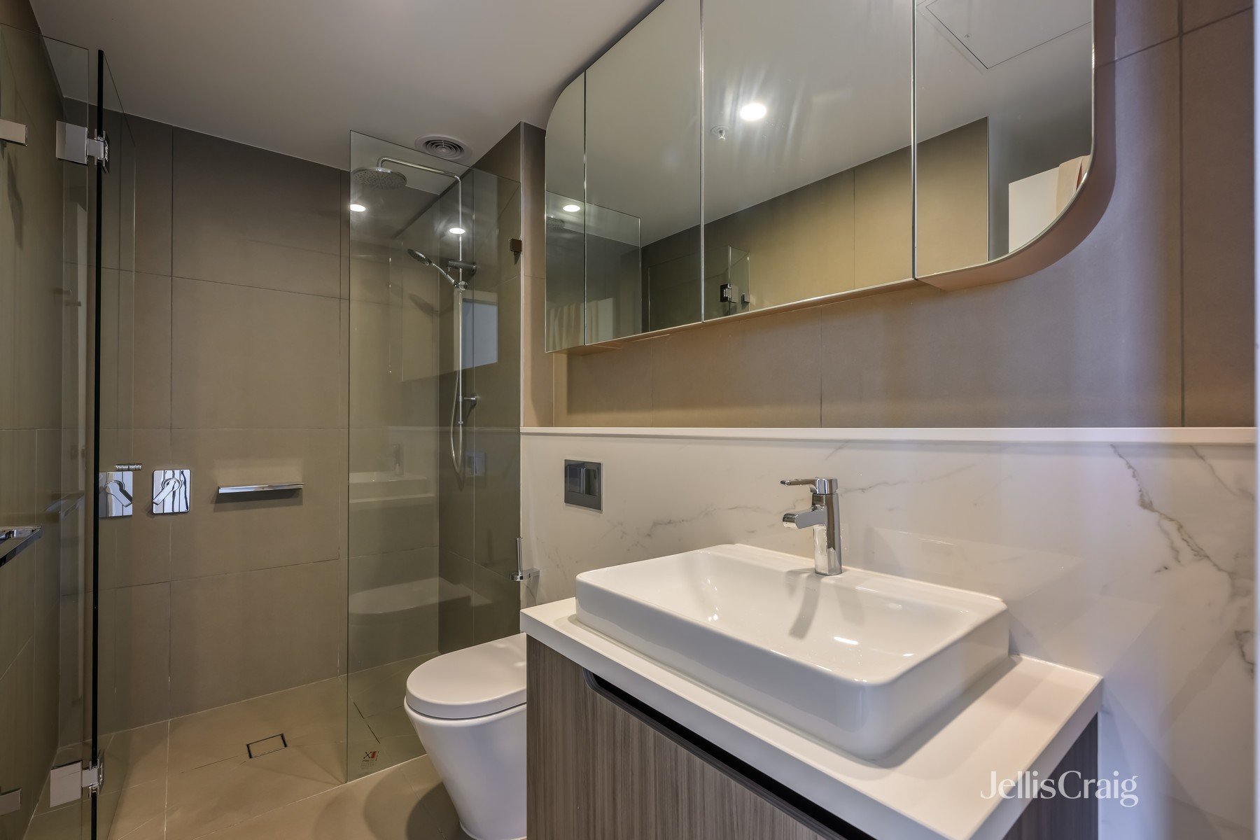 505/108 Haines Street, North&nbsp;Melbourne image 6