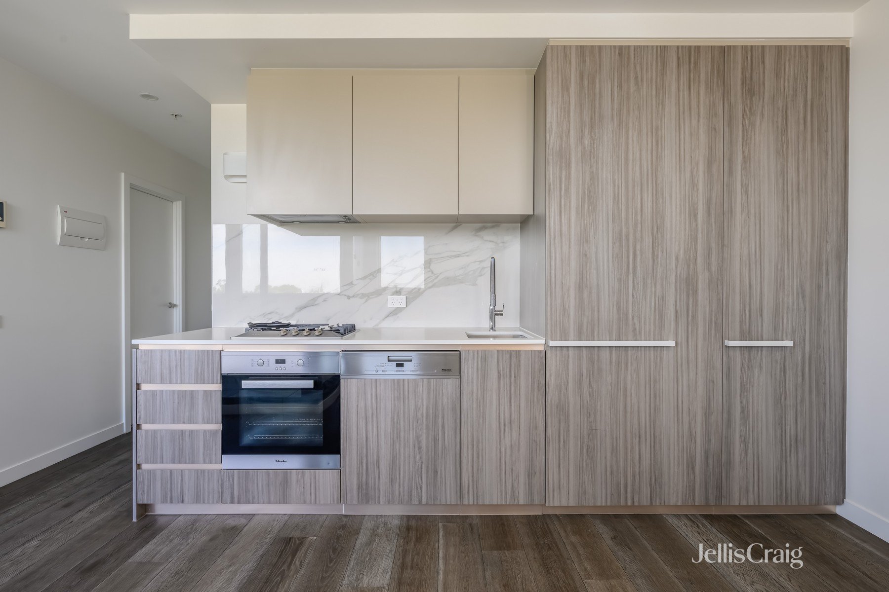 505/108 Haines Street, North&nbsp;Melbourne image 3