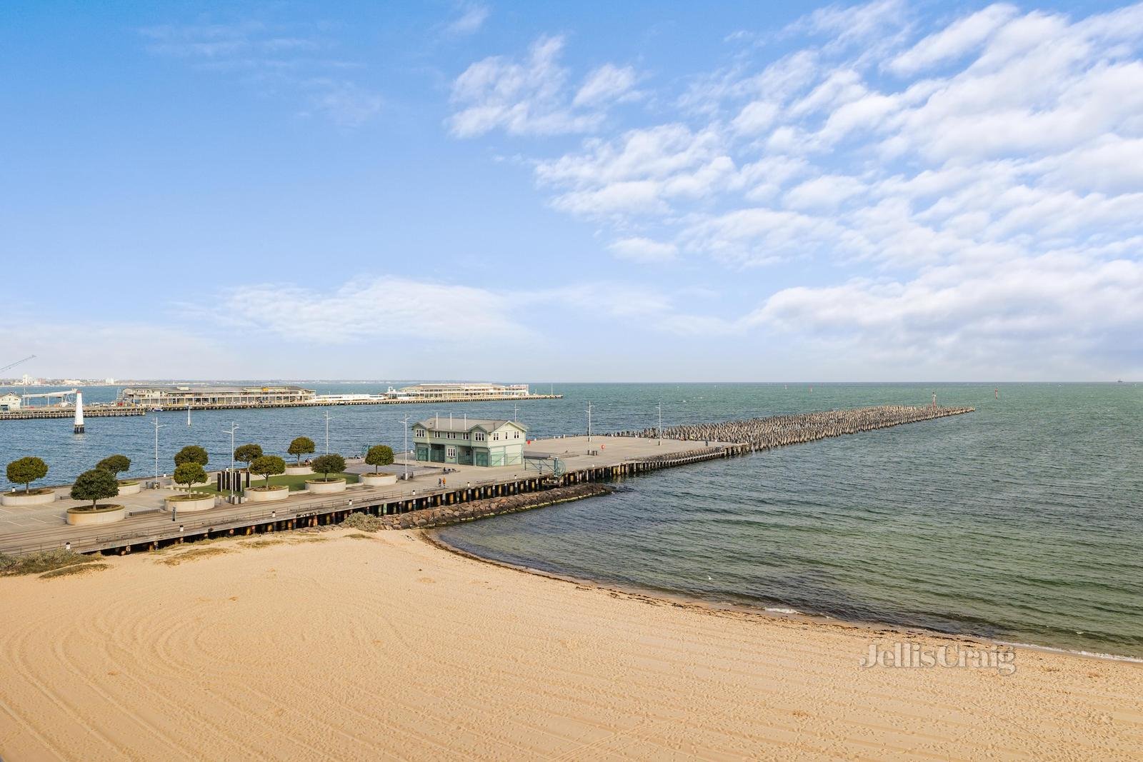 505/155 Beach Street, Port Melbourne image 10