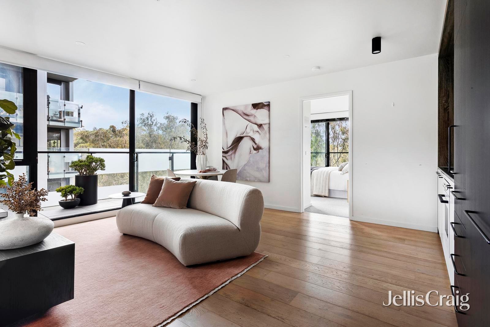 505/20 Shamrock Street, Abbotsford image 2