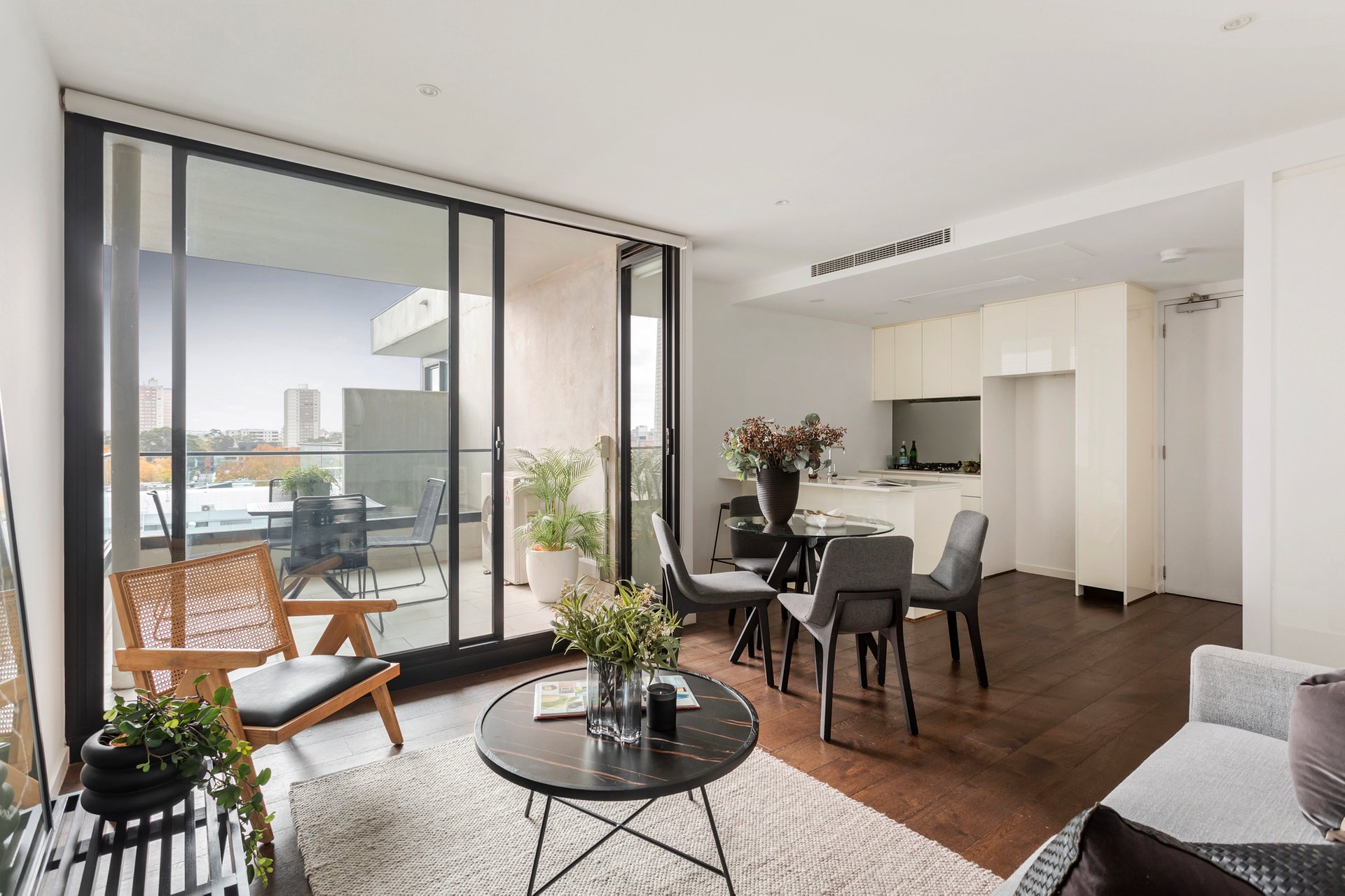 Property Gallery - Main Image