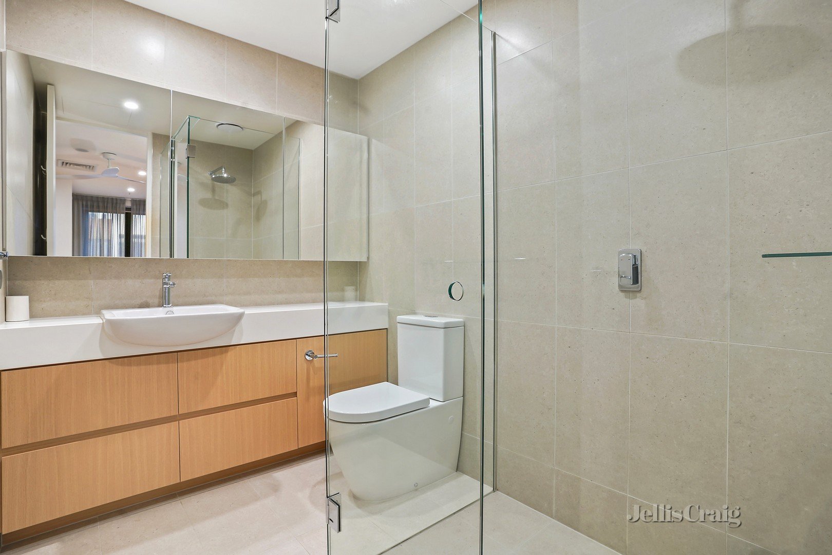 505/7B Remington Drive, Highett image 8