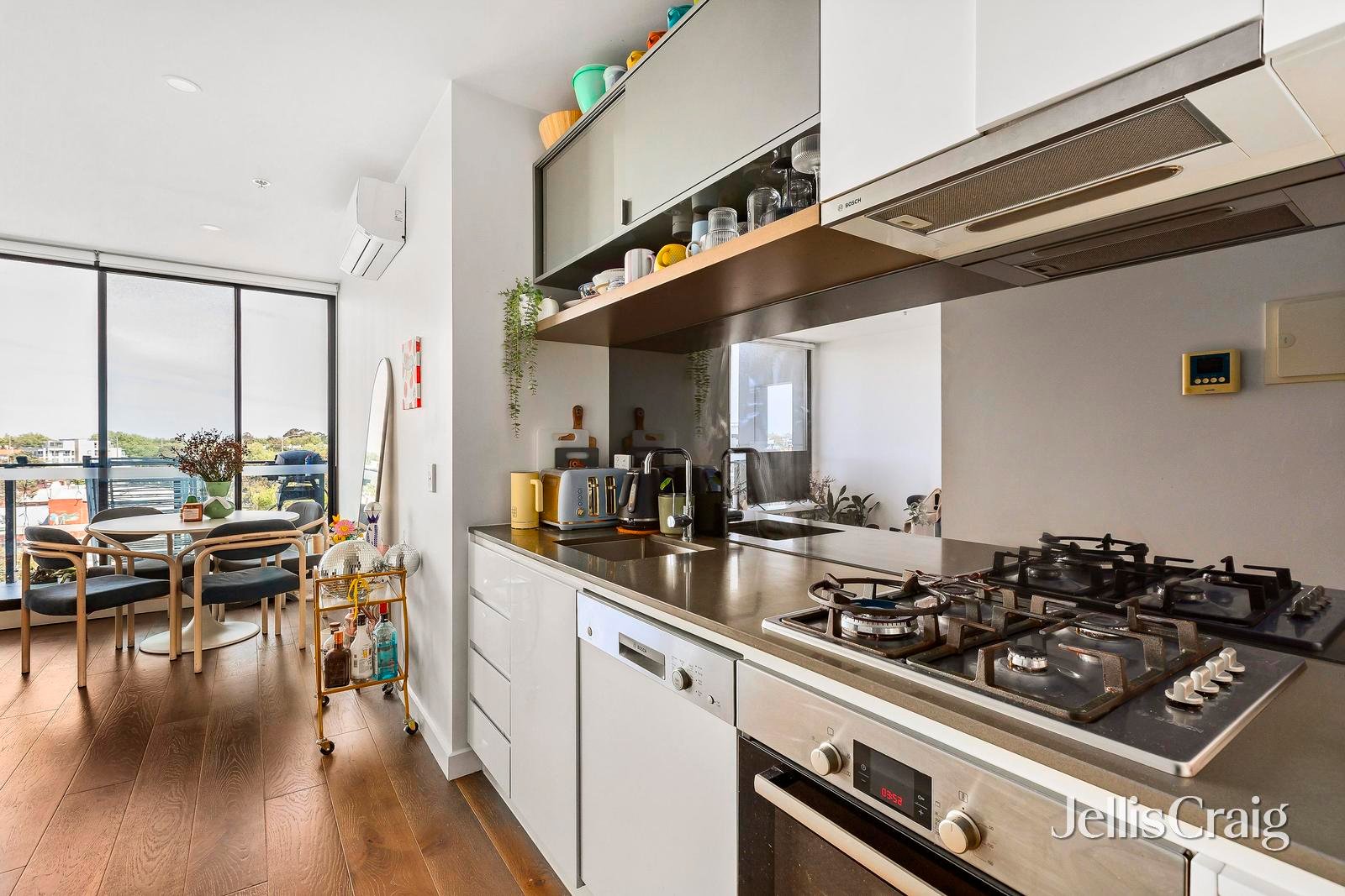 506/111 Inkerman Street, St&nbsp;Kilda image 4