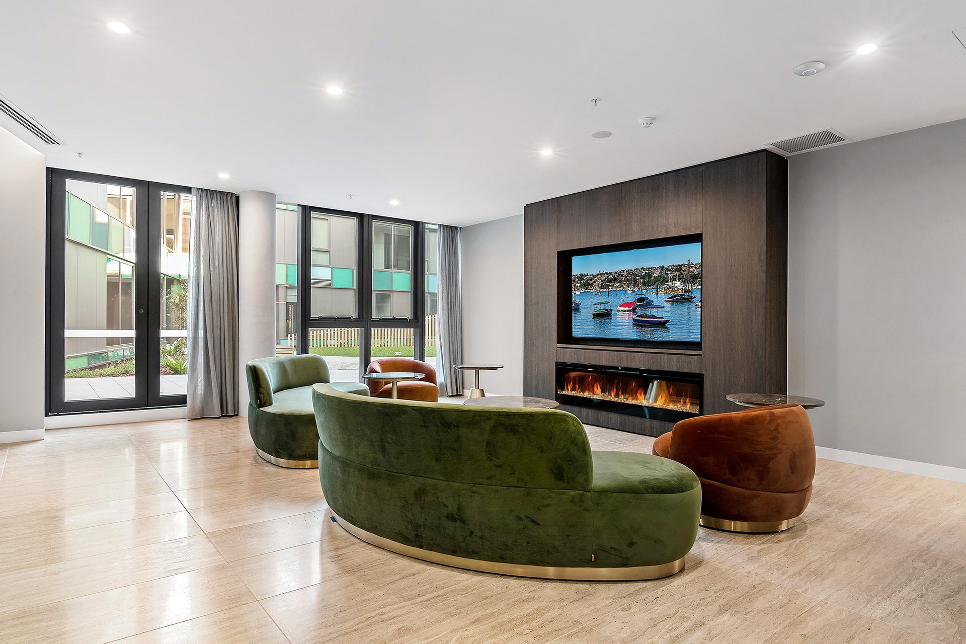 Property Gallery Thumbnail 8