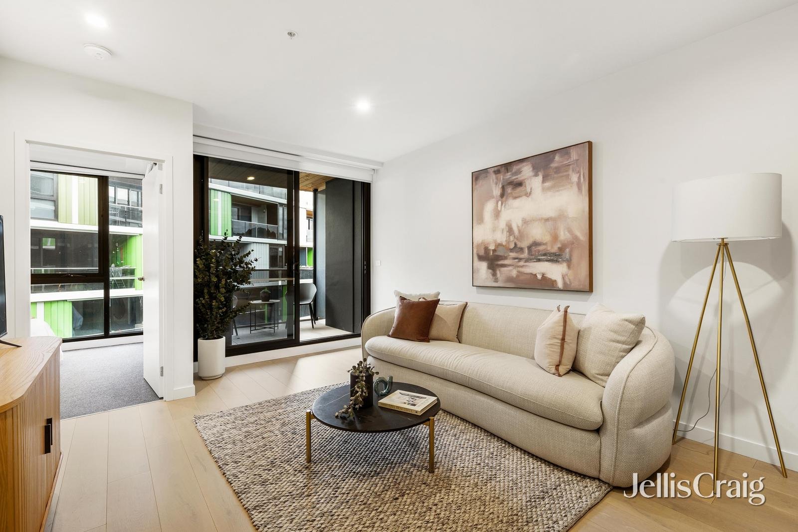 506/200 Burwood Road, Hawthorn image 2