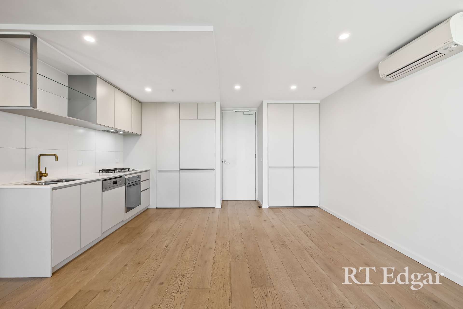 Property Gallery Thumbnail 2