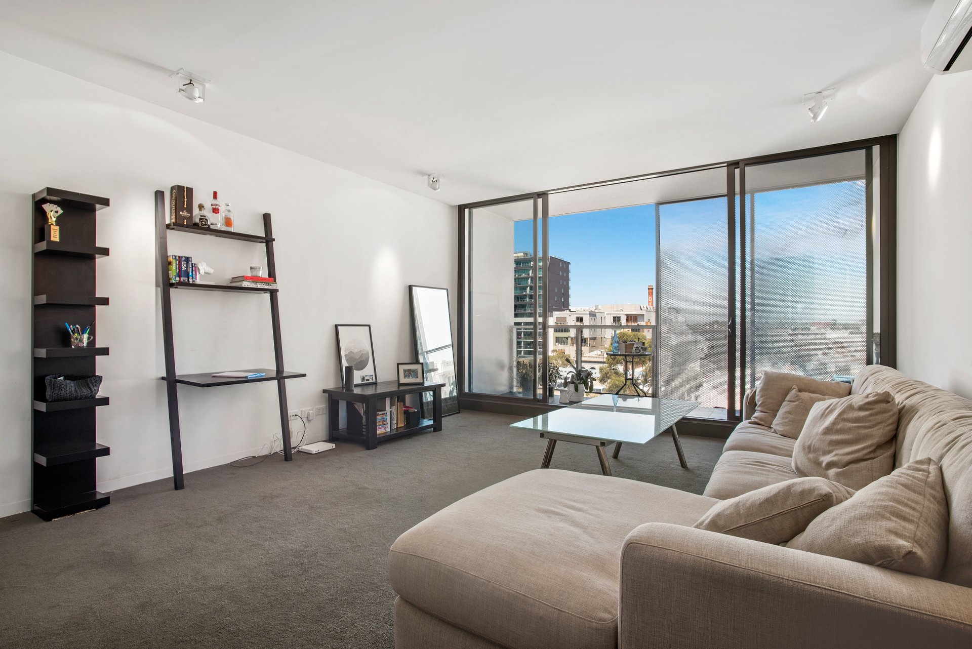 Property Gallery Thumbnail 2