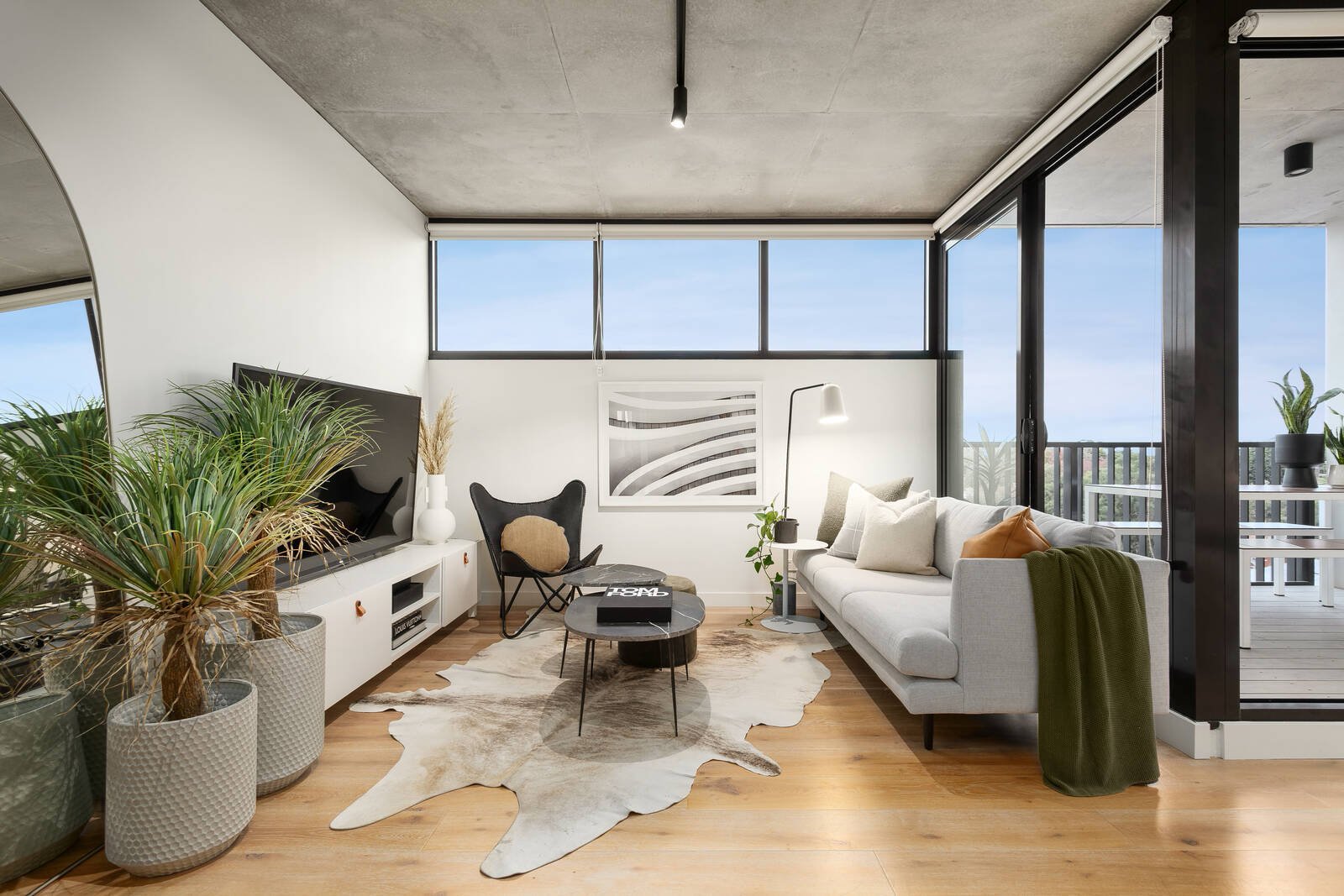 Property Gallery - Main Image