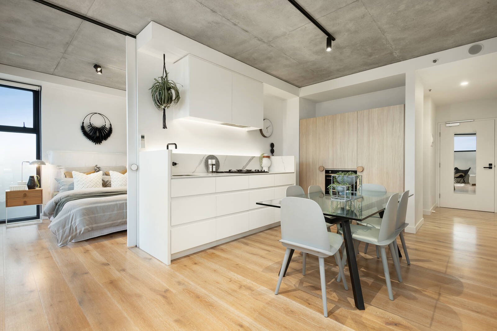 Property Gallery Thumbnail 3