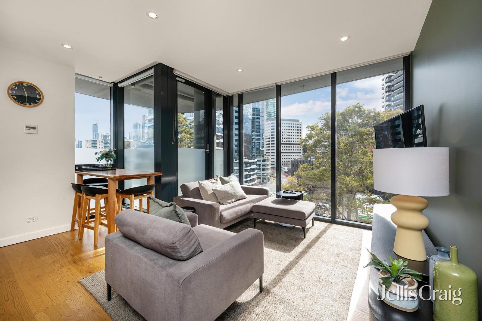 507/338 Kings Way, South&nbsp;Melbourne image 4