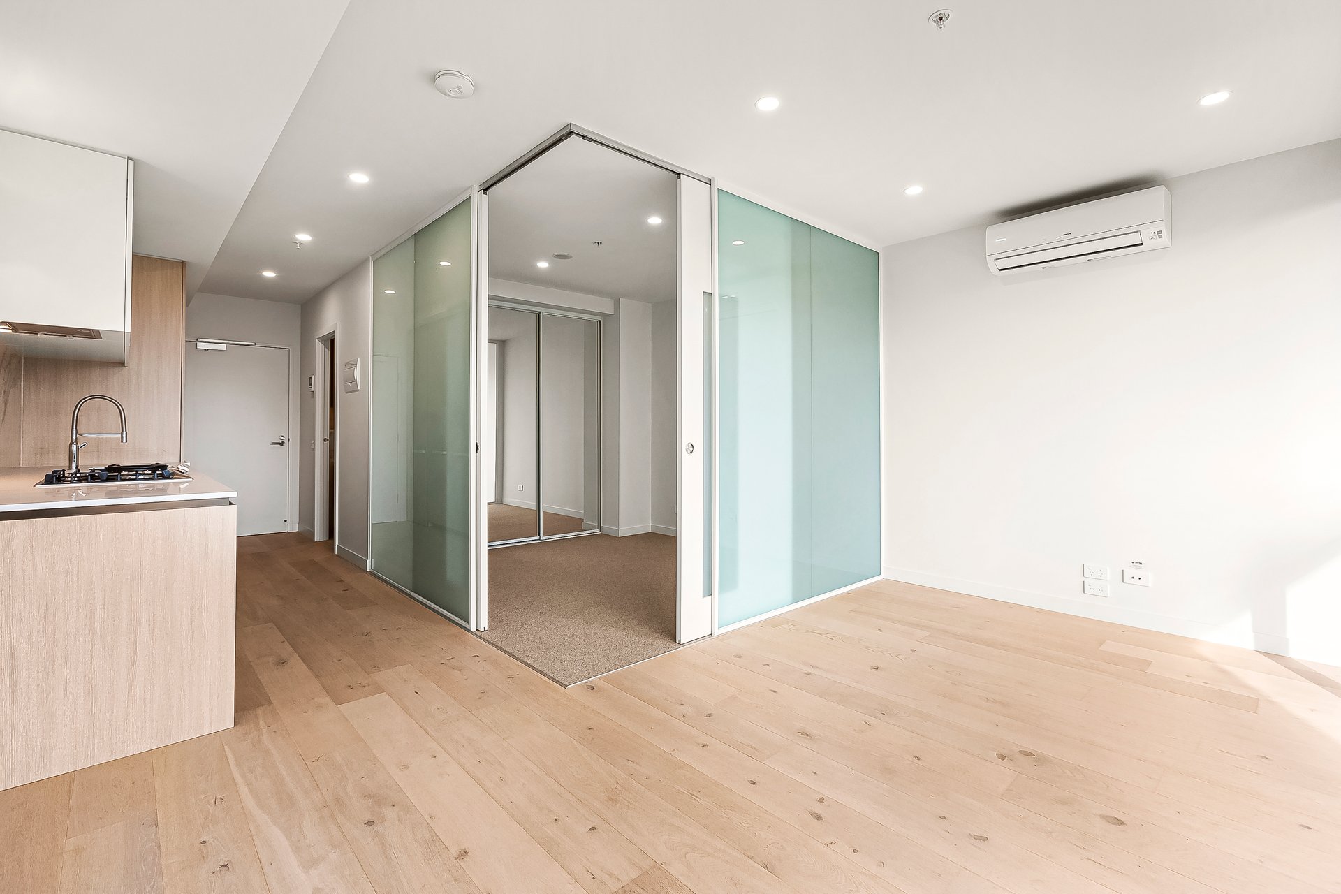 508/108 Haines Street, North&nbsp;Melbourne image 3