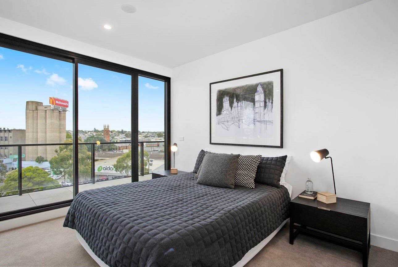 508/18 Malone Street, Geelong image 3